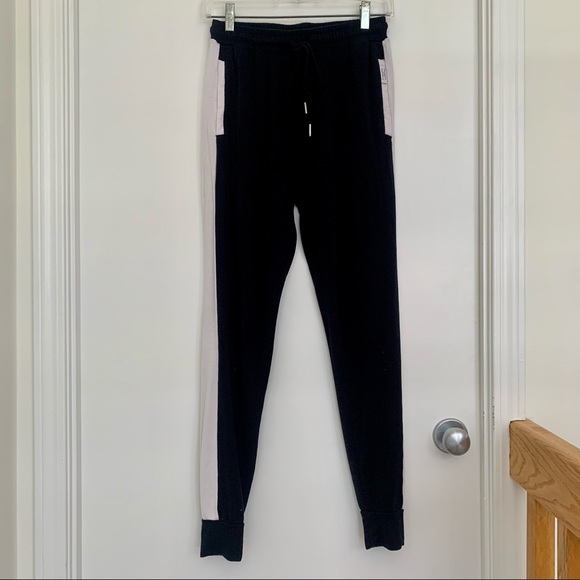 The Laundry Room B&W Sweatpants Size S - Picture 4 of 10
